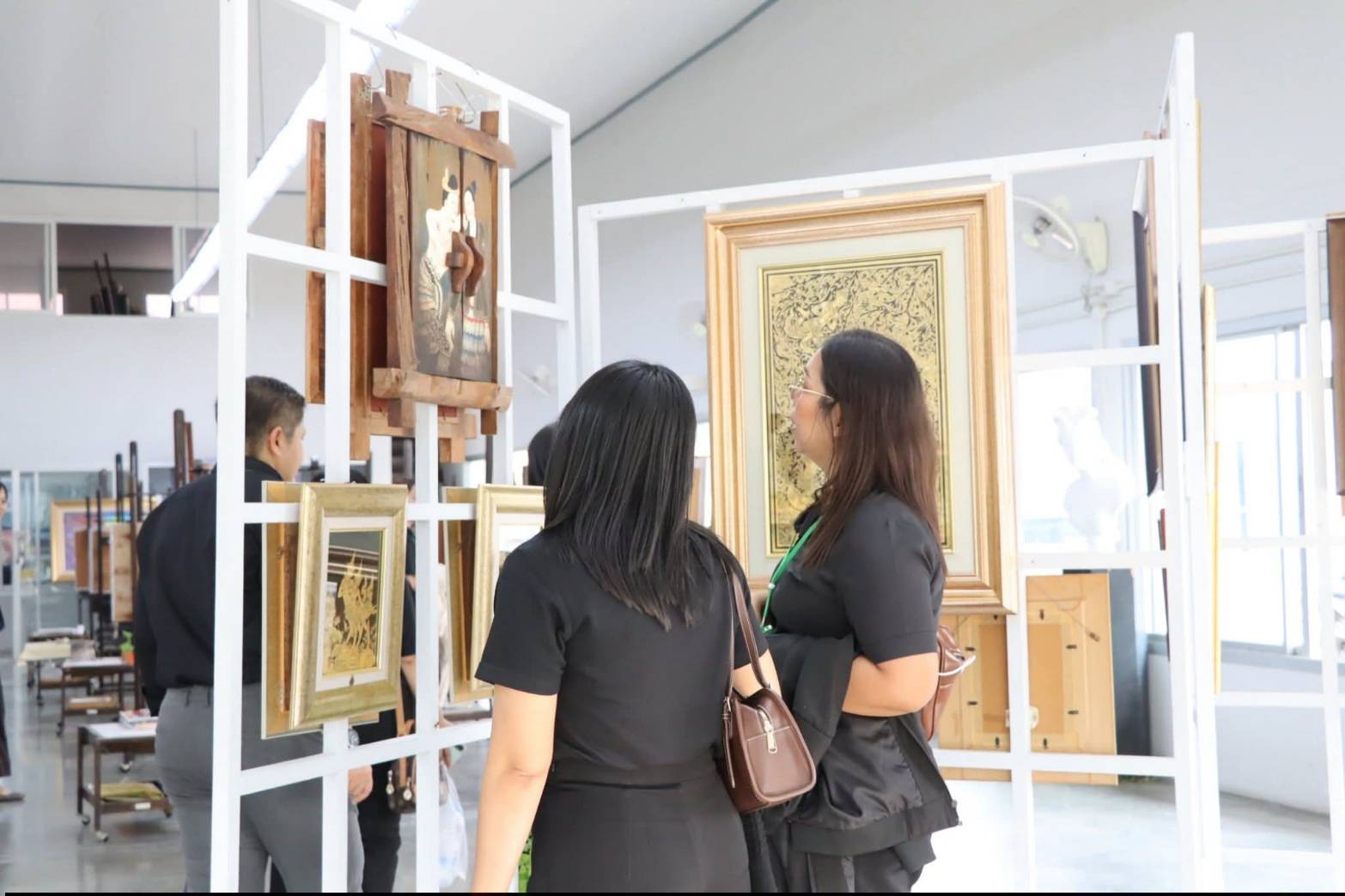 title - ผู้อำนวยการกลุ่มฝึกอบรมและการพัฒนาผลิตภัณฑ์ (ศพส.) ได้รับเชิญเป็นผู้บรรยายพิเศษ  ให้แก่ ข้าราชการใหม่ รุ่นที่ 10 หลักสูตร ต้นกล้าข้าราชการ ประจำปีงบประมาณ พ.ศ. 2569 ณ ห้องประชุมอาคาร 100 ปี ศูนย์ส่งเสริมและพัฒนาอาชีพเสริมนอกภาคการเกษตร